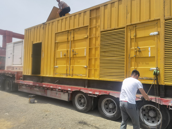 武鸣发电机出租100KW发电机需要什么规格的电缆线？