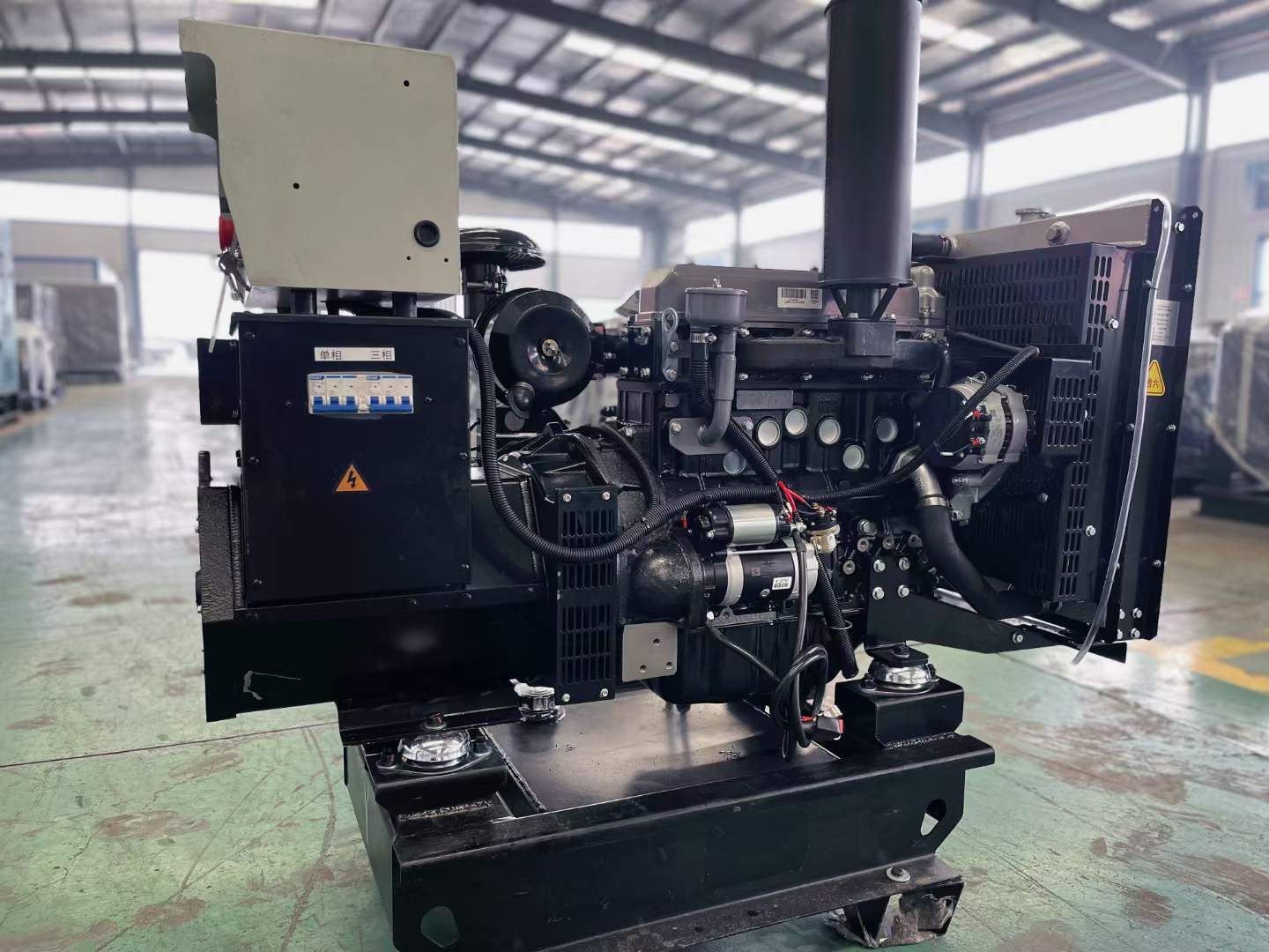 武鸣如何降低电感性负载对发电机的影响？